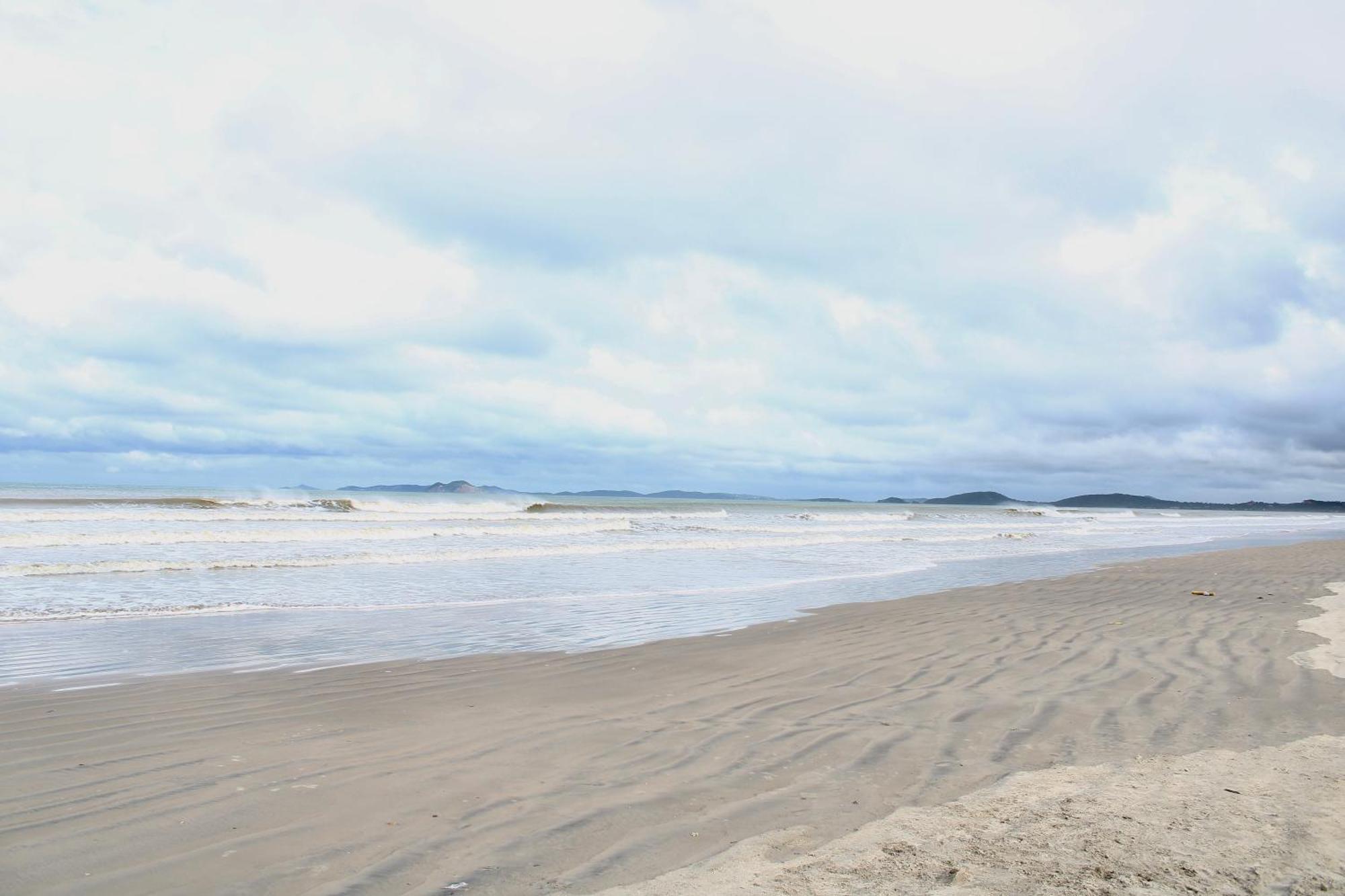 Pousada Recanto Beach House - Cabo Frio - Rj- Unamar- Cond Florestinha - 1 Min A Pe Da Praia Tamoios المظهر الخارجي الصورة